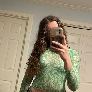 Green long sleeve top Sinsay